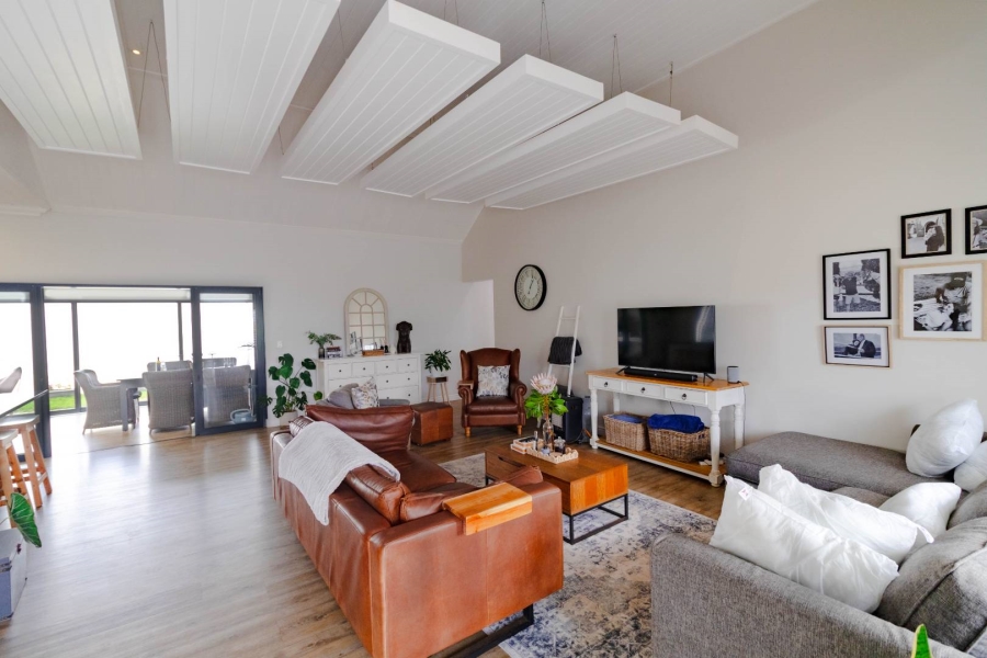 3 Bedroom Property for Sale in Westcliff Western Cape